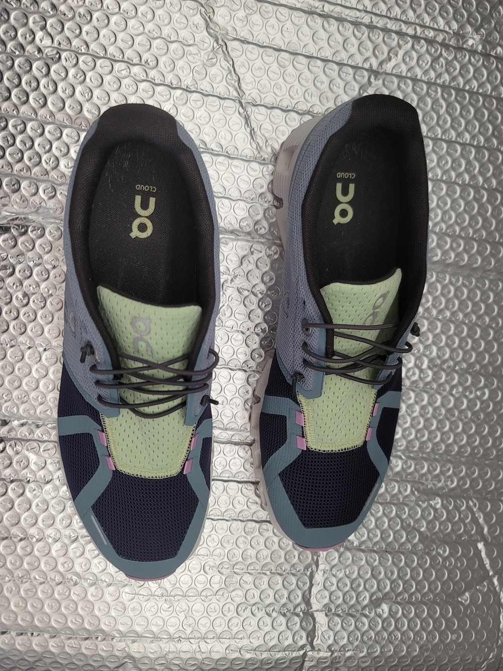 On Running Cloudswift Athletic Shoes - Picture 8 of 8